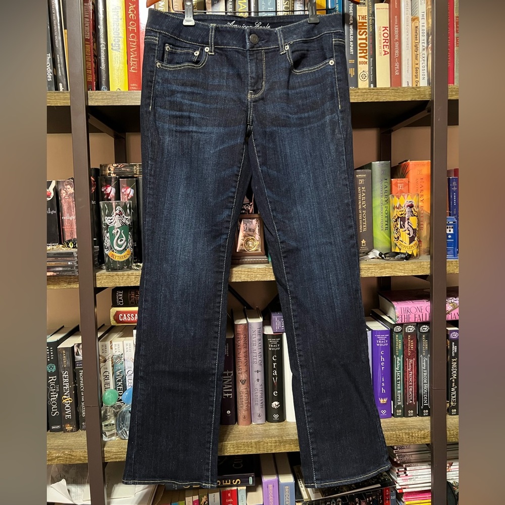 American Eagle Straight Leg Jeans